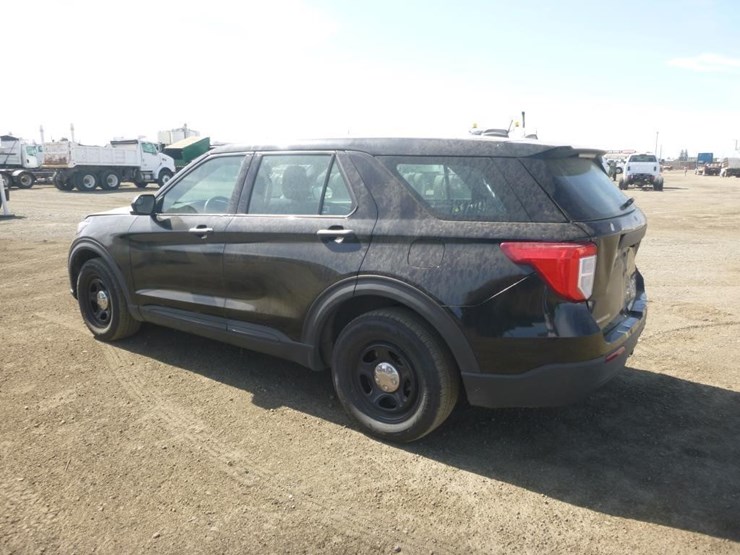 2020-ford-explorer-image-5