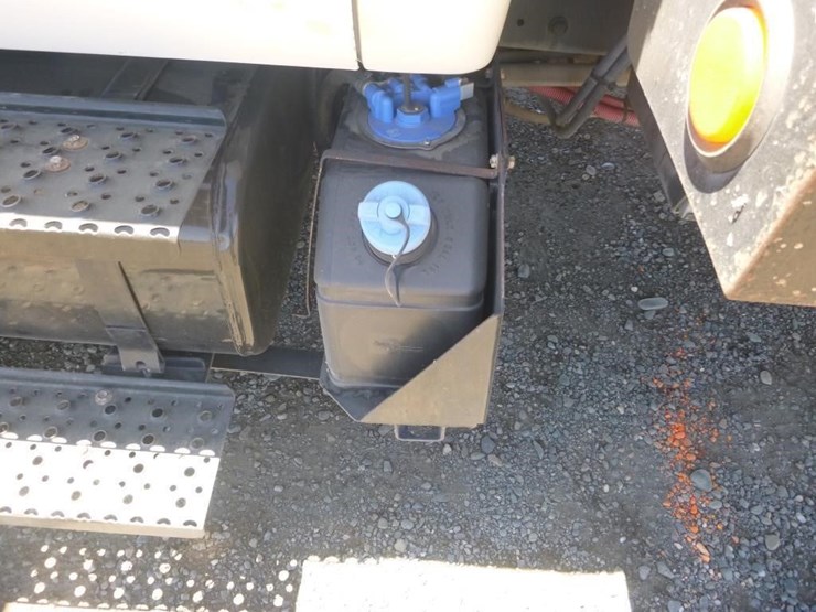 2013-ford-f650-image-19