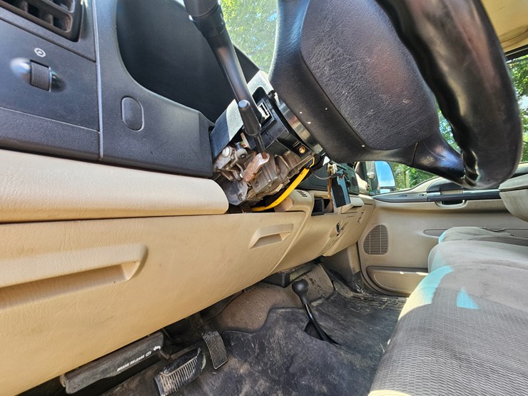 2006-ford-f350-image-44