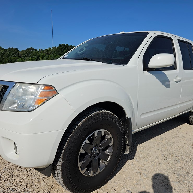 2016 NISSAN FRONTIER