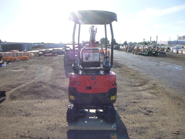 2025-tpm-16-hydraulic-excavator-image-8