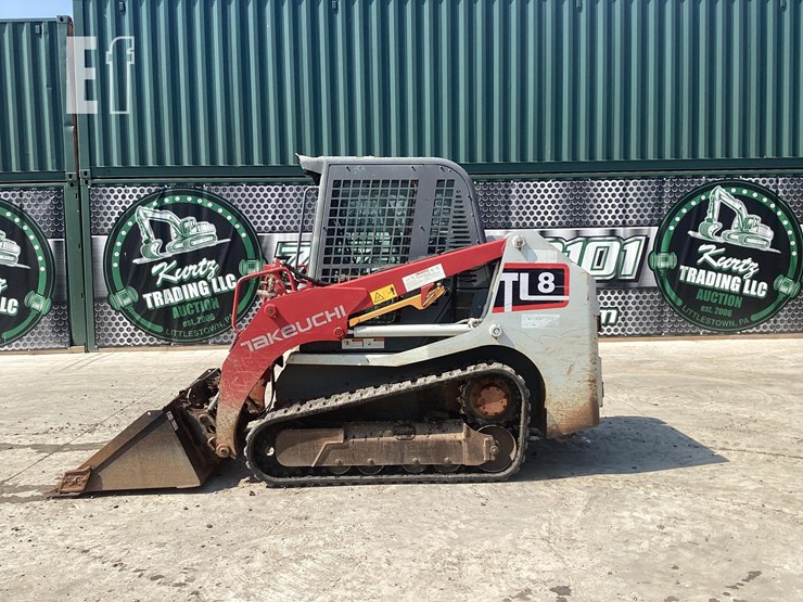 2019-takeuchi-tl8-image-1