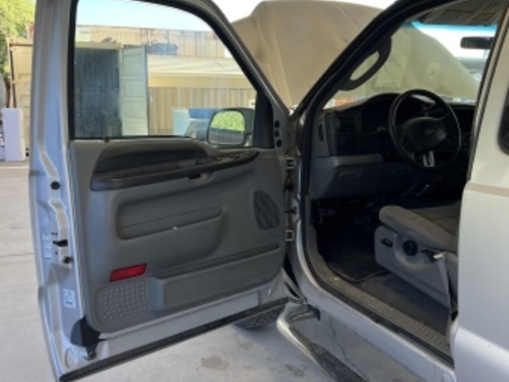 2005-ford-f250-image-22