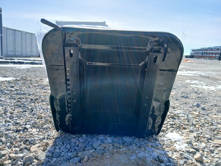 #19300-•-sklp-mini-excavator-seat-image-5