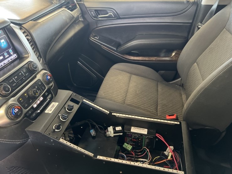 2018-chevrolet-tahoe-image-18