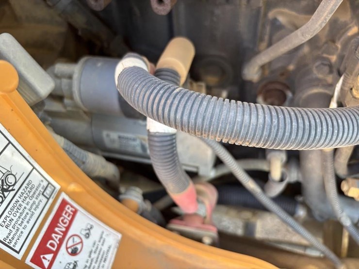 2015-case-super-n-loader-backhoe-image-54