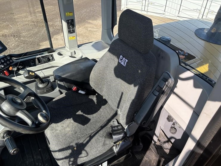 2019-caterpillar-930m-image-30