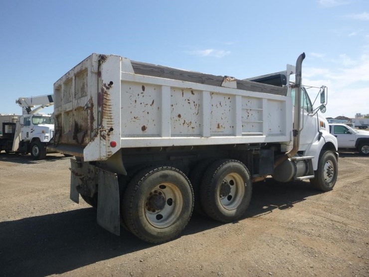 2009-sterling-lt9500-image-3