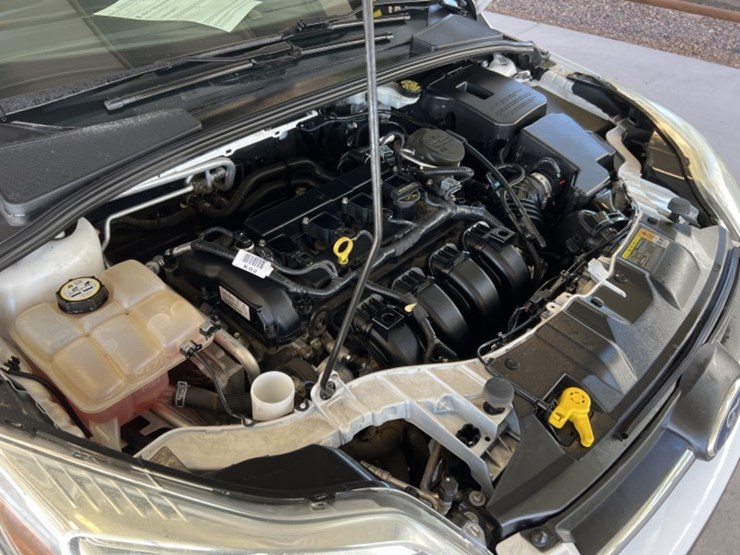 2012-ford-focus-se-sdn-image-10