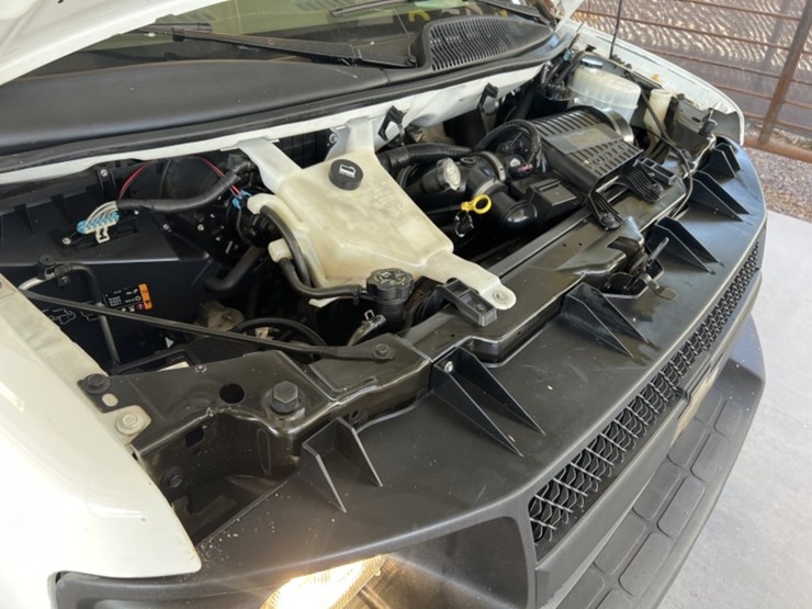 2012-chevrolet-express-1500-image-14