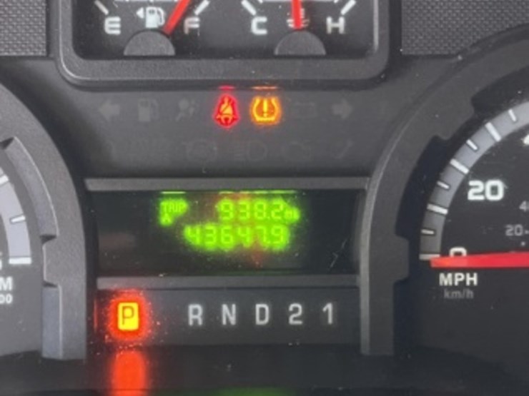 2014-ford-e350-image-19