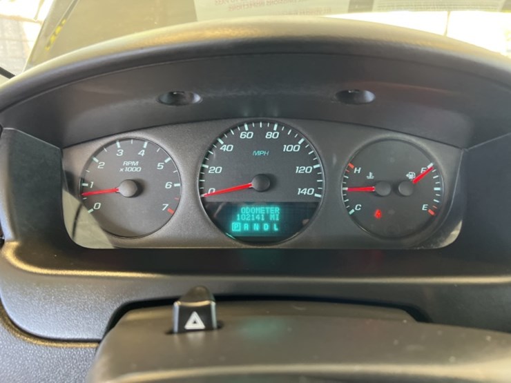 2015-chevrolet-impala-sdn-image-15
