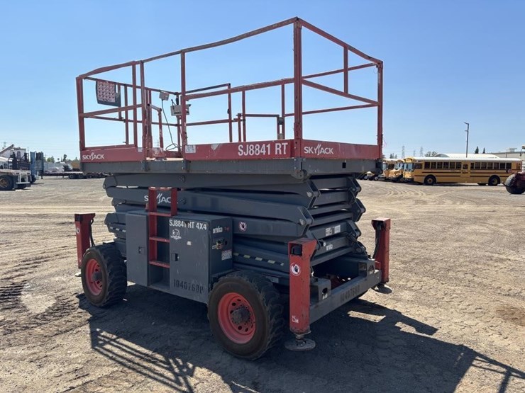 skyjack-sj8841rt-image-4