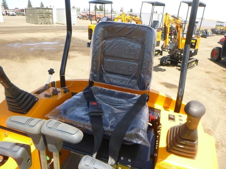 2025-vicsec-vc15j-hydraulic-excavator-image-19