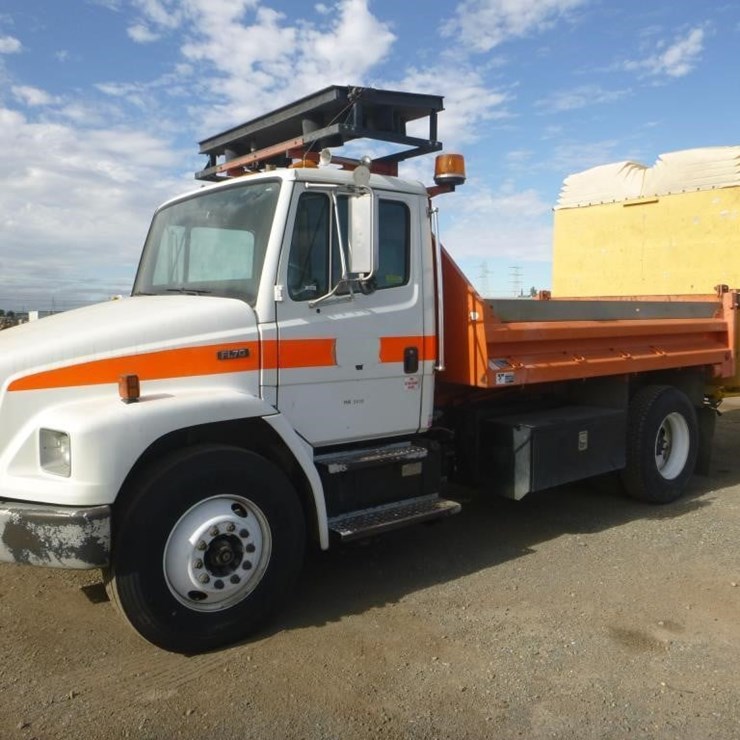 2001 FREIGHTLINER FL70