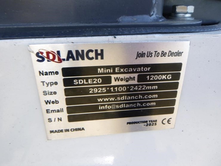 2025-sdlanch-sdle20-hydraulic-excavator-image-32