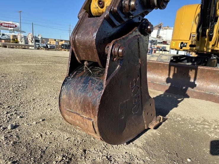 2018-caterpillar-305e2-hydraulic-excavator-image-12