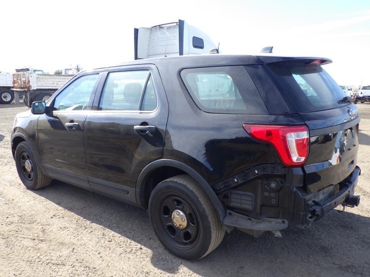 2018-ford-explorer-image-5