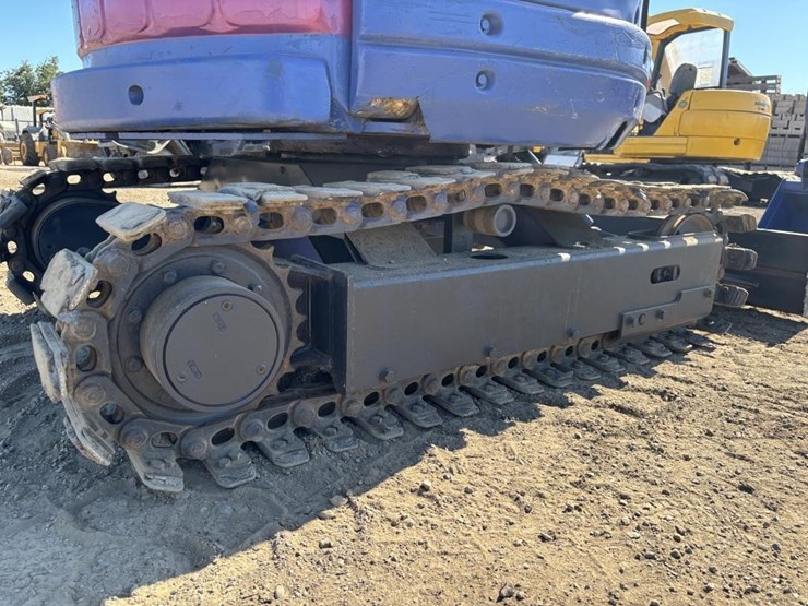 komatsu-pc28uu-image-20