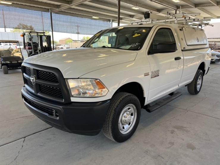2017-ram-2500-p/u-image-4