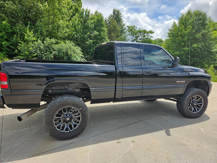 #18968-•-2002-dodge-ram-pickup-truck-image-32