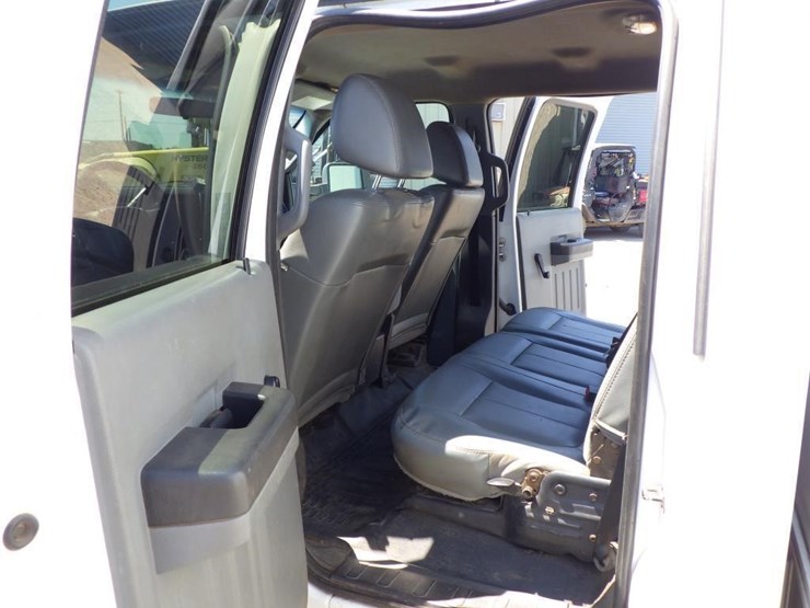 2012-ford-f550-image-8