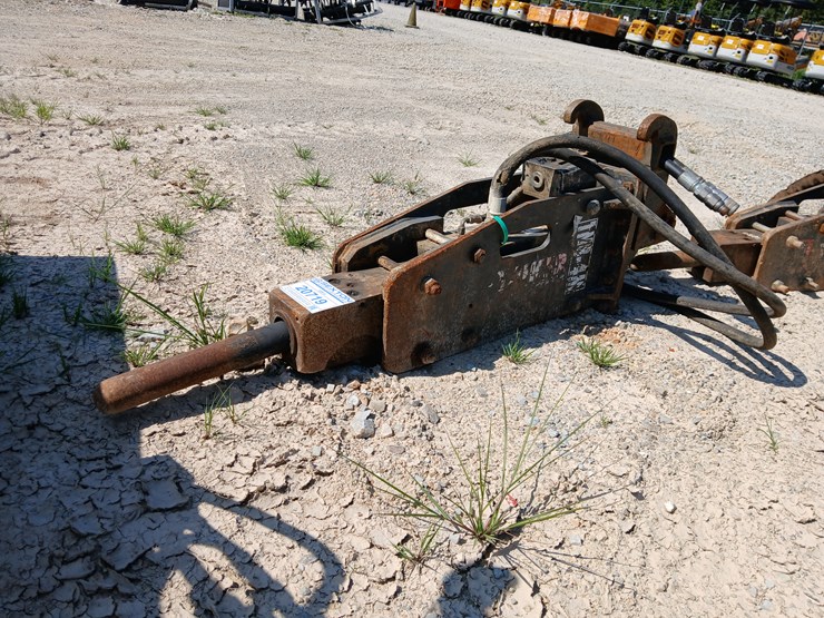 #20719-•-striker-hydraulic-hammer-excavator-attachment-image-1