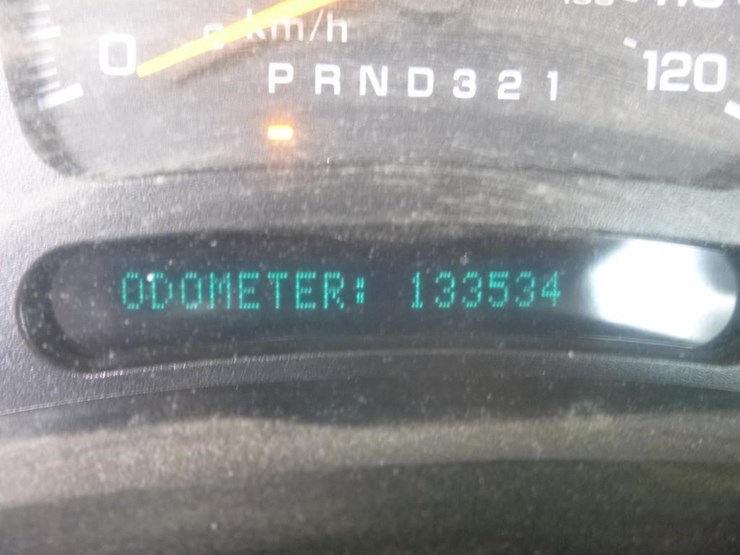 2006-gmc-2500-image-17