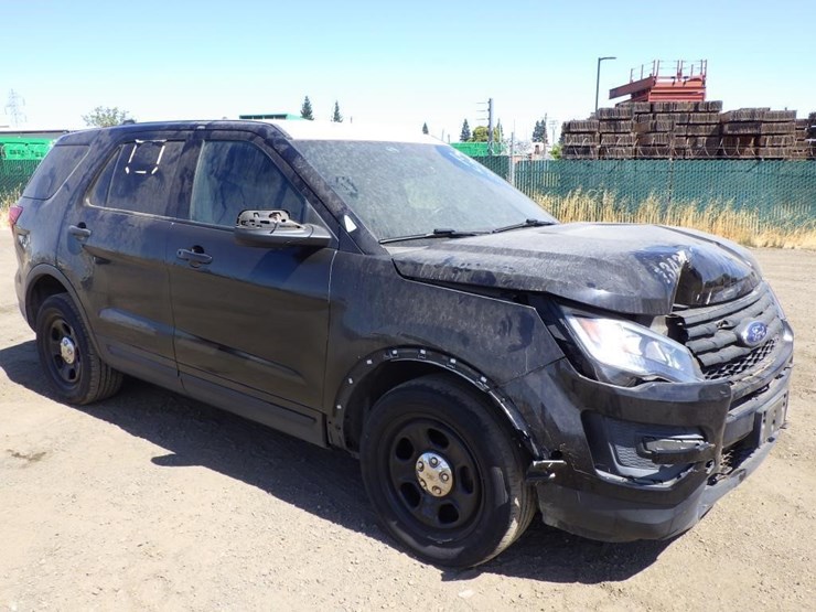 2019-ford-explorer-image-3