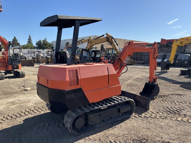airman-hm20-hydraulic-excavator-image-3