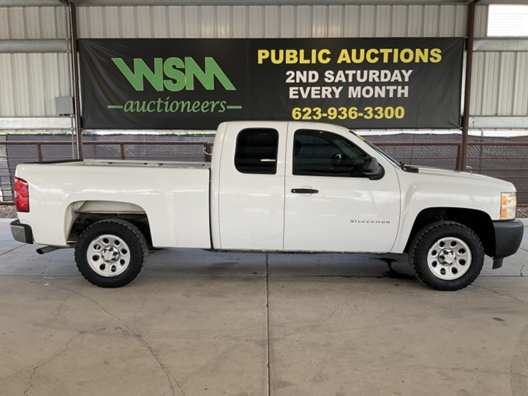 2011-chevrolet-silverado-1500-image-1