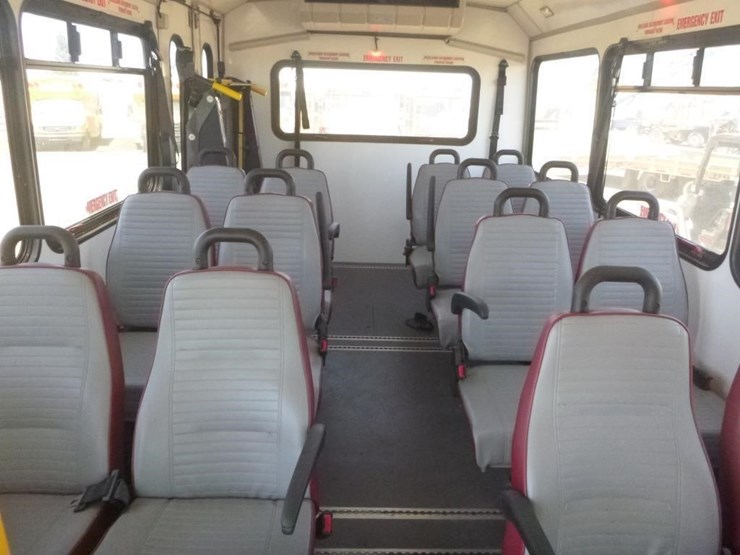 2014-ford-e450-image-8