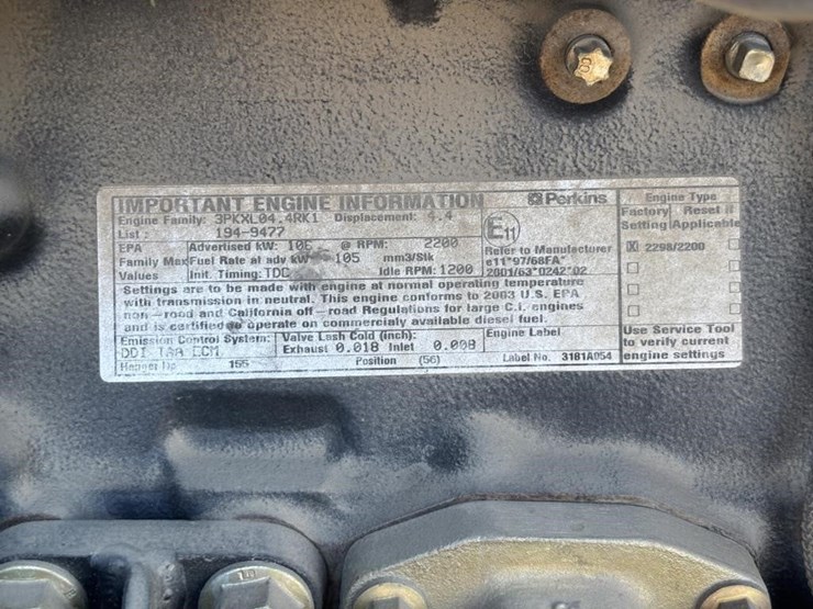 2004-caterpillar-th560b-image-57
