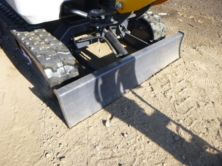 2025-sdlanch-sdle20-hydraulic-excavator-image-17