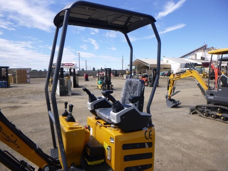 2025-cfg-mx12rx-hydraulic-excavator-image-18