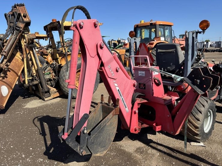 massey-ferguson-gc2310-image-10