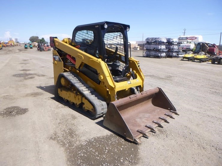 2019-caterpillar-249d-image-2