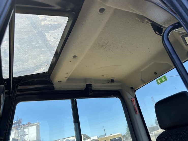 2019-caterpillar-305e2-hydraulic-excavator-image-39