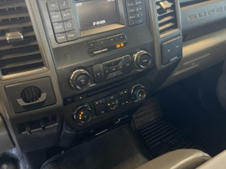 2017-ford-f250-image-18