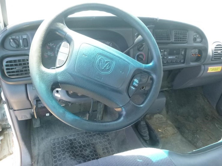 2002-dodge-ram-2500-image-13