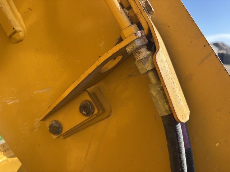 2019-caterpillar-930m-image-14