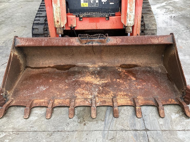 2019-kubota-svl95-2s-image-11