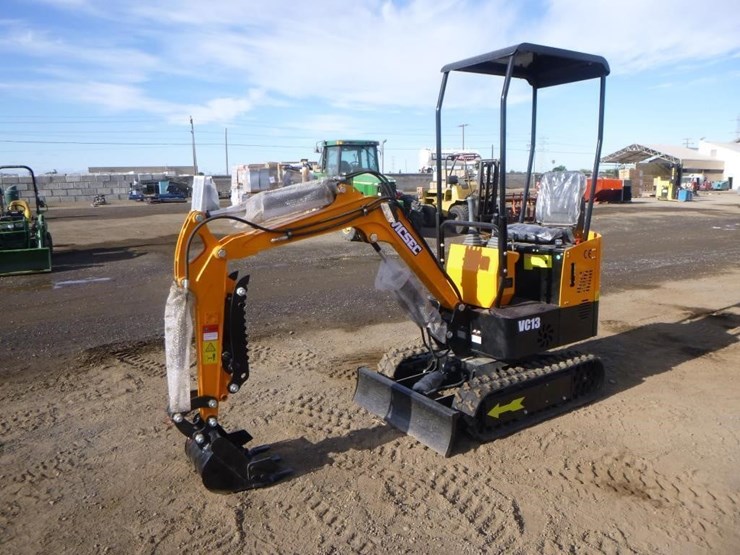 2025-vicsec-vc13-hydraulic-excavator-image-1