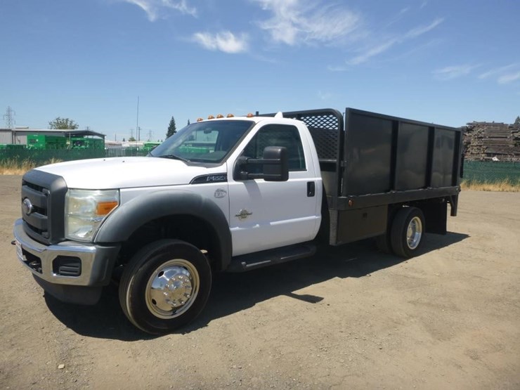 2012-ford-f550-image-1