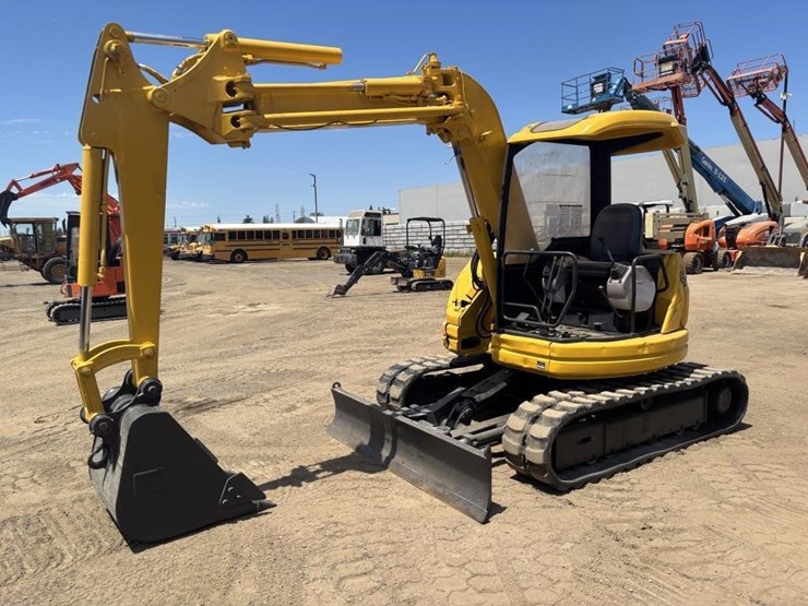 komatsu-pc50uu-image-1