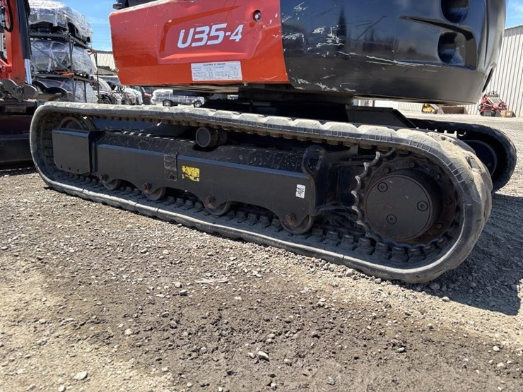 2021-kubota-u35-4-image-22