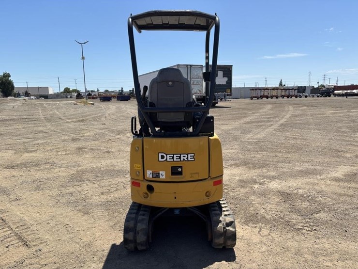 2020-deere-17g-image-8