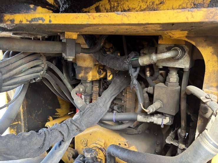 deere-624j-image-23