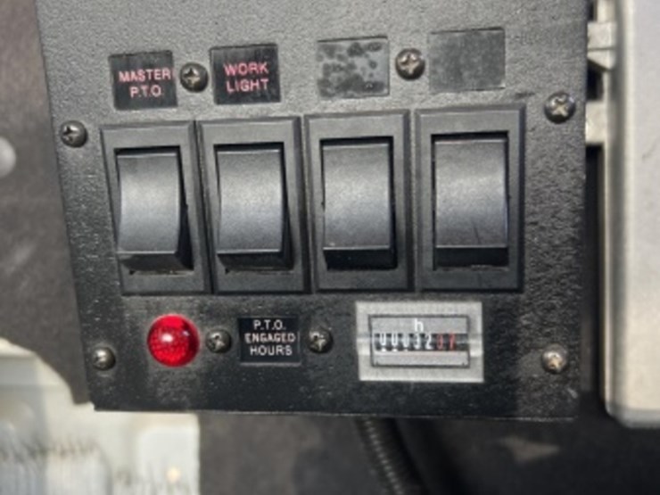 2016-ford-f550-image-26