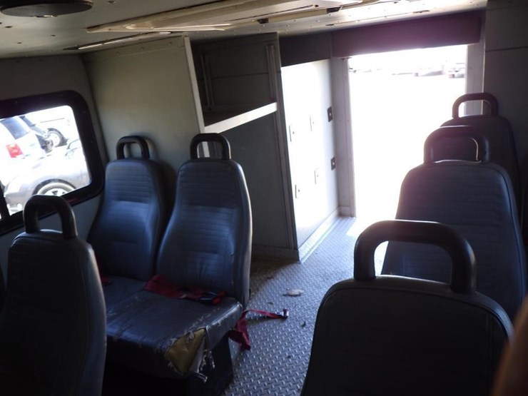 2012-ford-f550-image-16